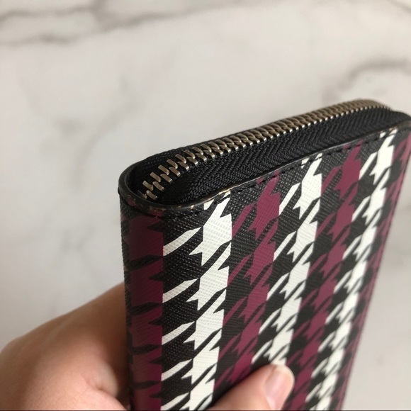 Michael Kors Houndstooth Print Continental Wallet - Picture 6 of 8